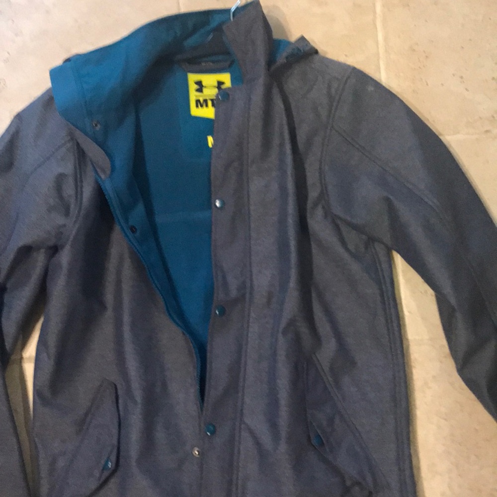 Coat.  Mtn